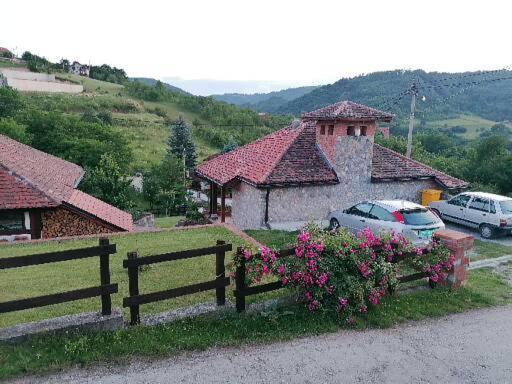 Apartman Gradac Deguric Valjevo Buitenkant foto