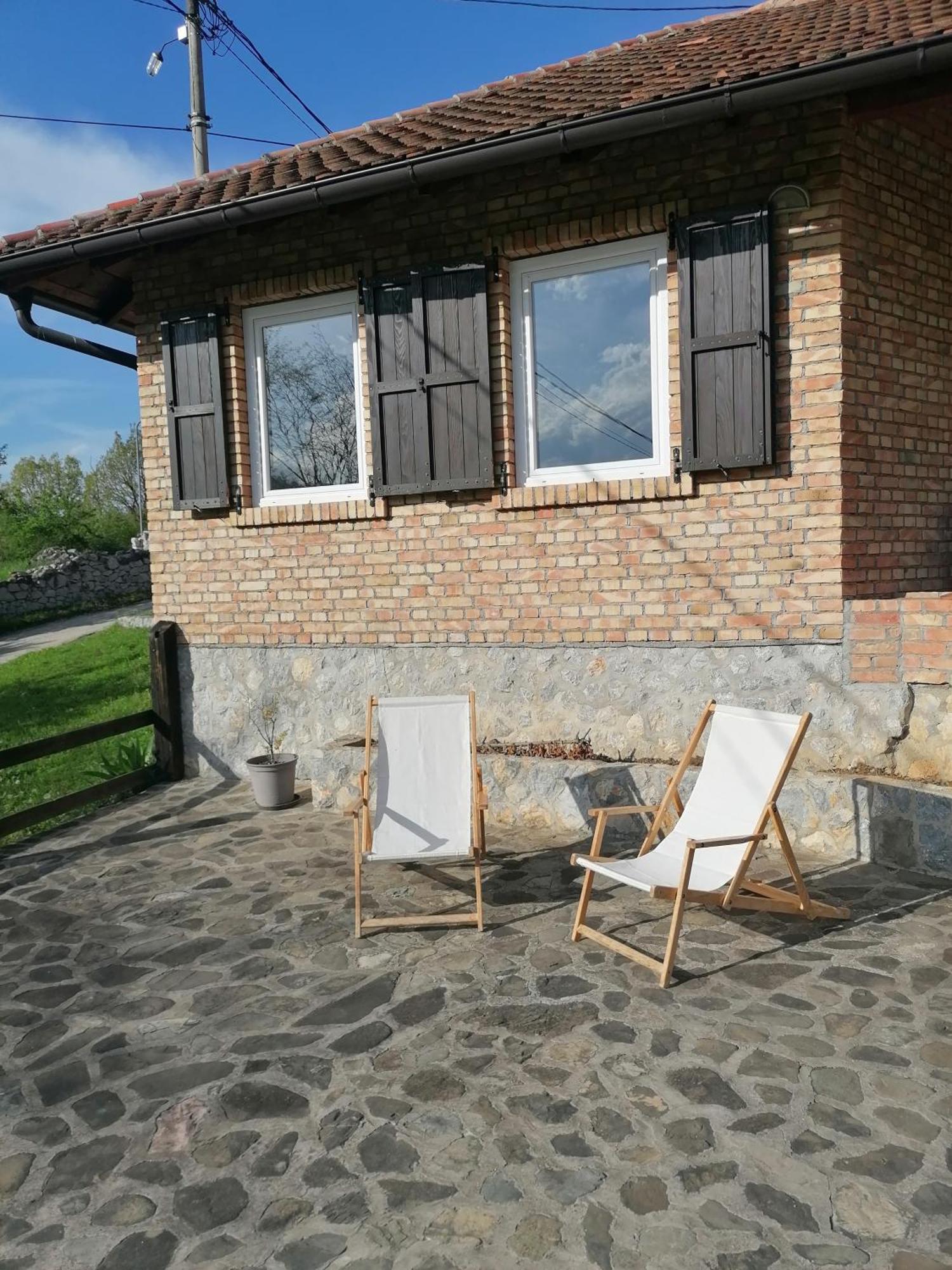 Apartman Gradac Deguric Valjevo Kamer foto